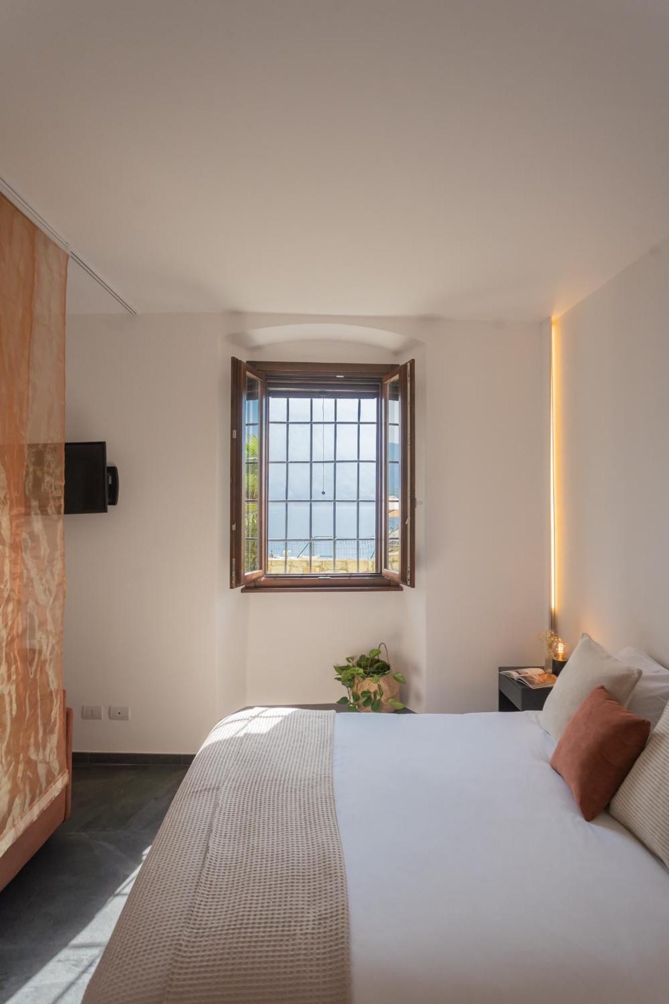 Cozy Nest On The Lake By Rent All Como تريميتْسّو المظهر الخارجي الصورة